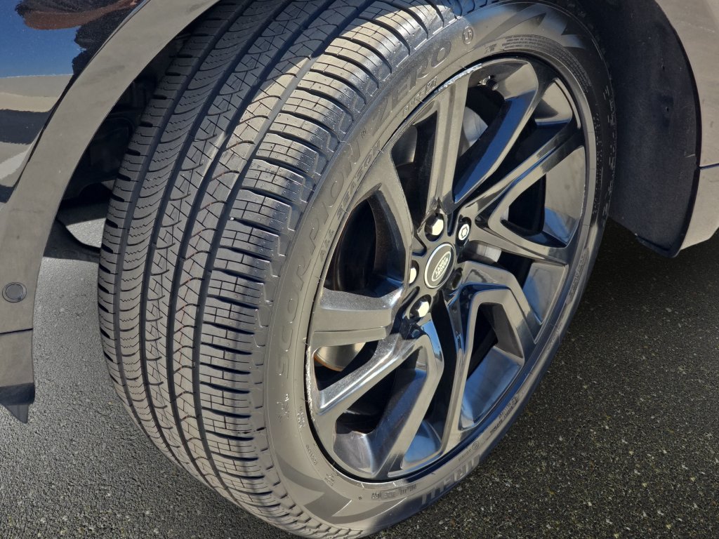 Certified 2019 Land Rover Range Rover Sport HSE AWD/4WD image 37