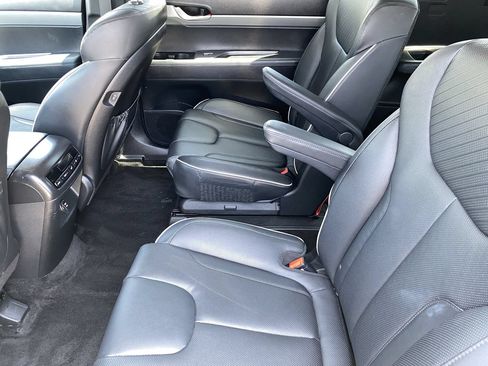 Used 2024 Hyundai Palisade SEL FWD image 15