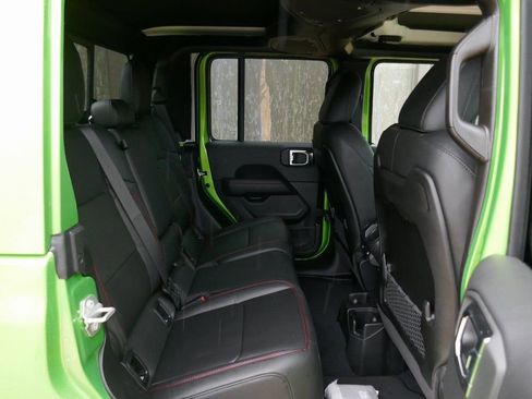 New 2025 Jeep Gladiator Rubicon image 11