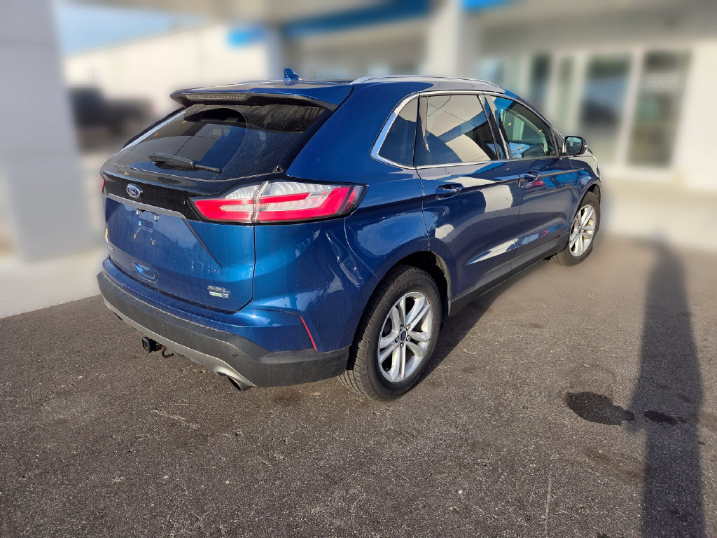 Used 2020 Ford Edge SEL w/ Convenience Package AWD/4WD image 4