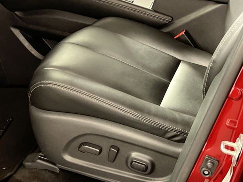 Used 2024 Nissan Murano SV image 14