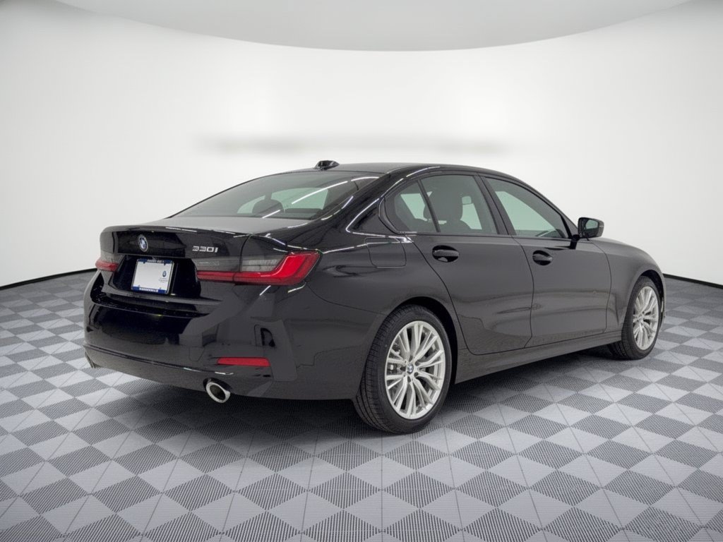 Used 2023 BMW 330i Sedan RWD image 9