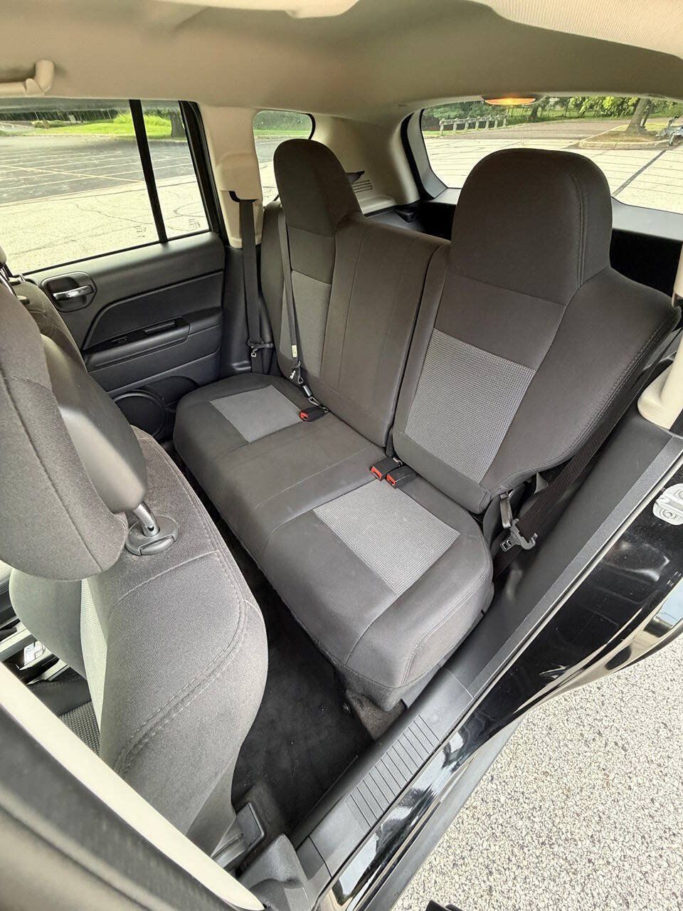 Used 2013 Jeep Compass Latitude AWD/4WD image 31