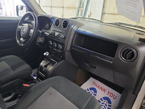 Used 2013 Jeep Patriot Latitude image 43