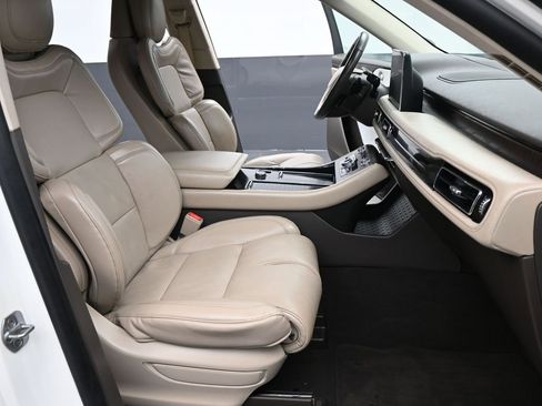 Used 2020 Lincoln Aviator Reserve w/ Equipment Group 202A image 19