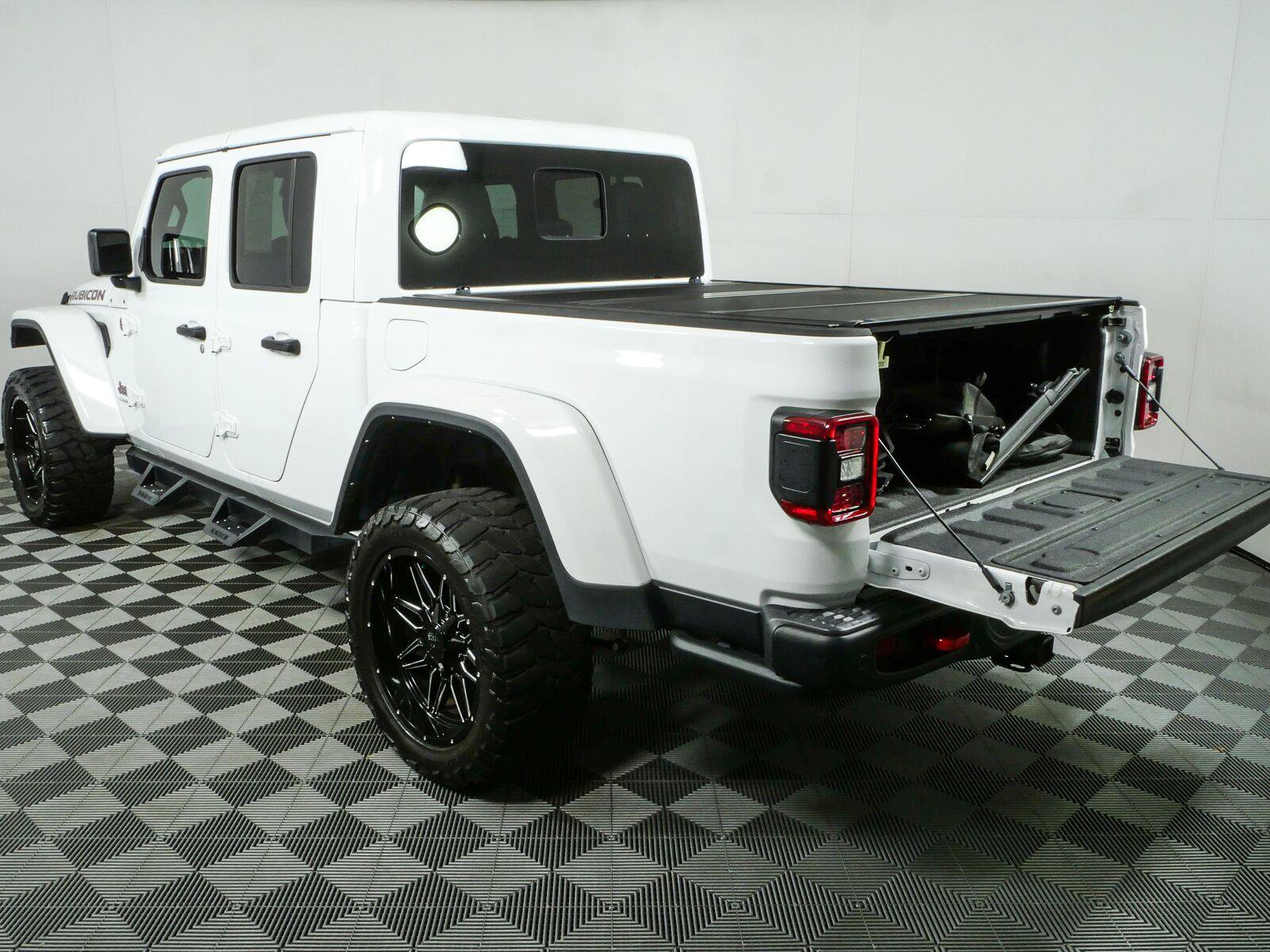 Used 2021 Jeep Gladiator Rubicon AWD/4WD image 31