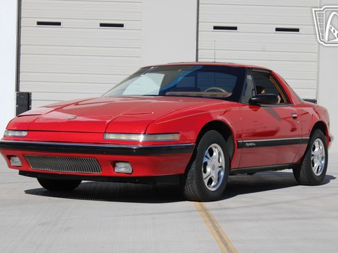 Used 1989 Buick Reatta Coupe image 2