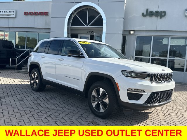 Used 2024 Jeep Grand Cherokee Limited 4xe AWD/4WD image 4