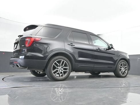 Used 2017 Ford Explorer Sport AWD/4WD image 23