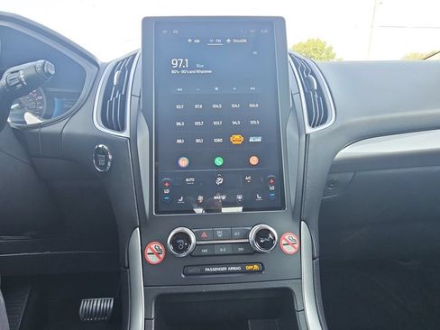 Used 2024 Ford Edge SEL AWD/4WD image 19