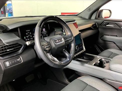 Certified 2025 GMC Acadia AT4 w/ Super Cruise Package image 16