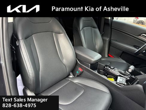 Used 2023 Kia Sportage EX image 20