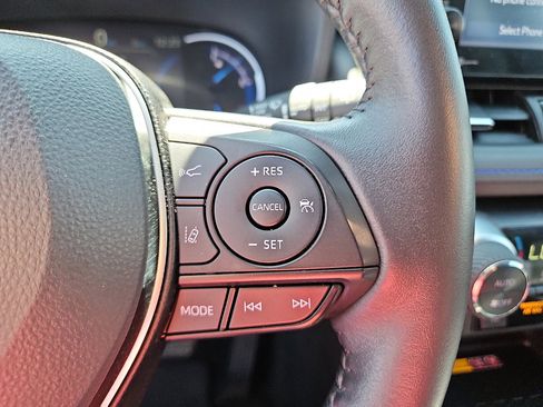 Used 2022 Toyota RAV4 XSE image 18