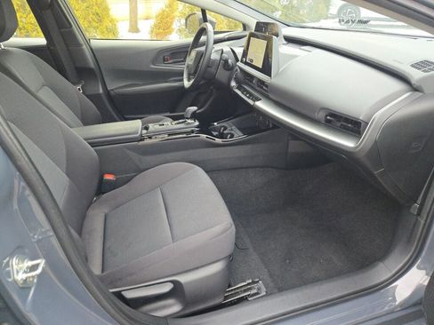 Used 2024 Toyota Prius LE image 7
