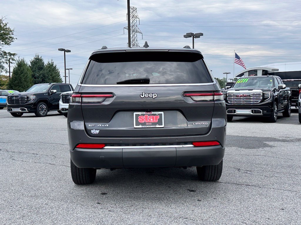 Used 2022 Jeep Grand Cherokee L Limited AWD/4WD image 9