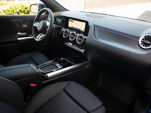 Certified 2025 Mercedes-Benz GLA 250 4MATIC image 28