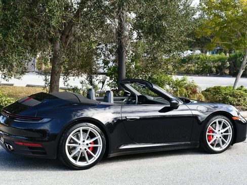 Used 2022 Porsche 911 Carrera 4S image 33