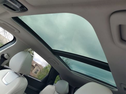 Used 2024 Hyundai Tucson Limited image 10