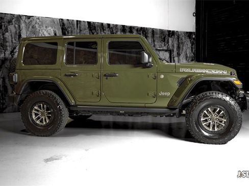 Used 2024 Jeep Wrangler Unlimited Rubicon 392 image 4