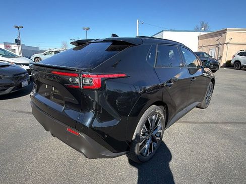 New 2026 Subaru Solterra Limited image 4