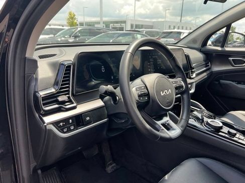 Certified 2024 Kia Sportage EX w/ EX Premium Package AWD/4WD image 10