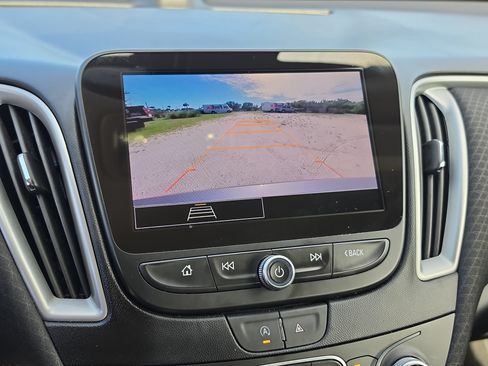 Used 2024 Chevrolet Malibu LT FWD image 24