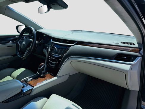 Used 2017 Cadillac XTS Platinum FWD image 32
