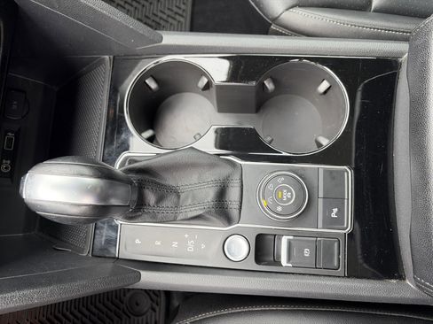 Used 2018 Volkswagen Atlas SEL image 23