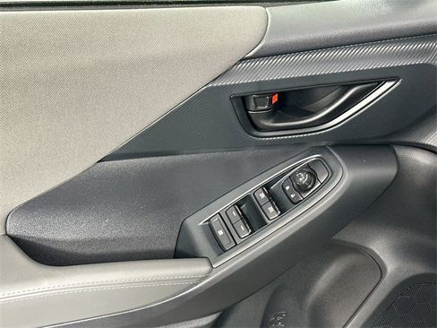 Used 2024 Subaru Crosstrek 2.0i Premium image 24