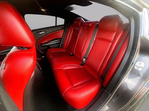 Used 2015 Dodge Charger SE w/ Popular Equipment Group image 24