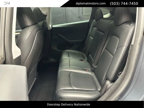 Used 2023 Tesla Model Y Long Range image 21
