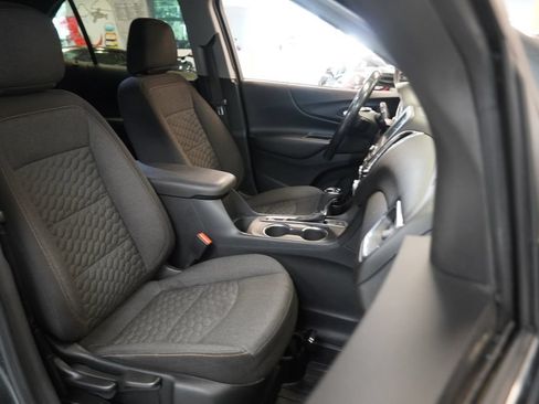Used 2020 Chevrolet Equinox LT w/ Driver Convenience Package AWD/4WD image 36