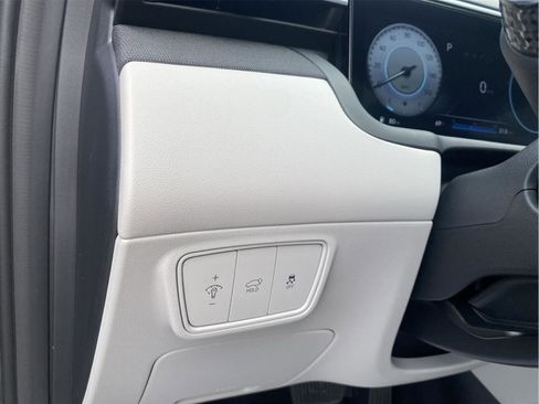 Used 2023 Hyundai Tucson Limited image 26