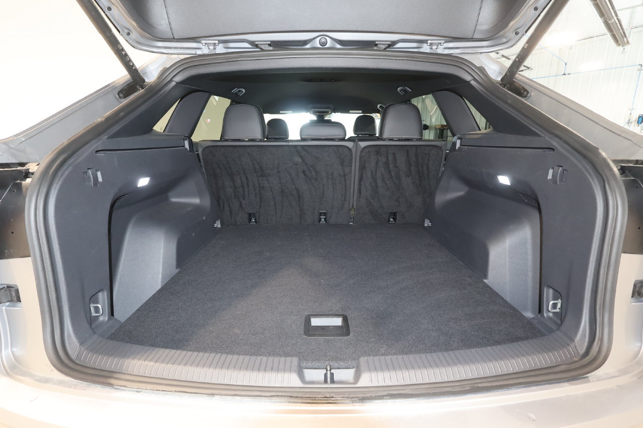 Used 2026 Volkswagen Atlas Cross Sport SE FWD image 23