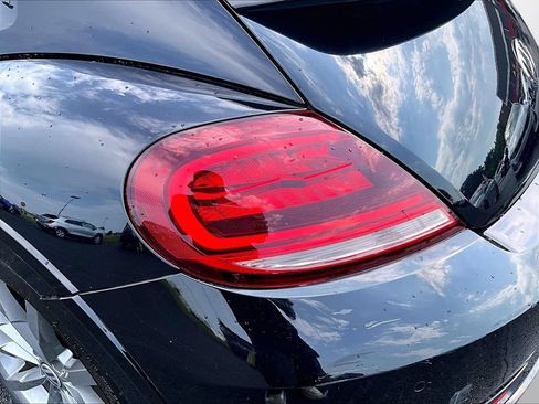 Used 2017 Volkswagen Beetle R-Line SEL FWD image 30
