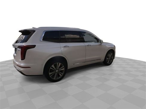 Certified 2020 Cadillac XT6 Premium Luxury image 14