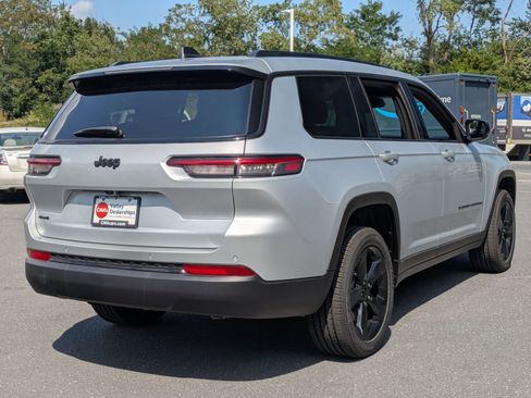 New 2025 Jeep Grand Cherokee L Altitude image 5
