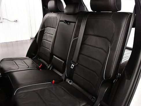 Used 2022 Volkswagen Tiguan SEL R-Line AWD/4WD image 30