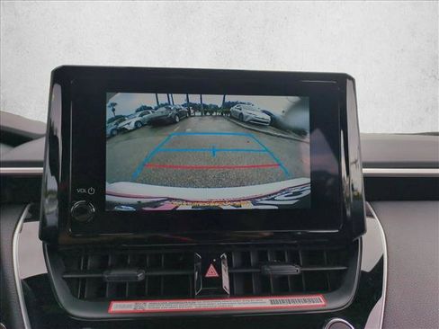 Used 2025 Toyota Corolla SE FWD image 13