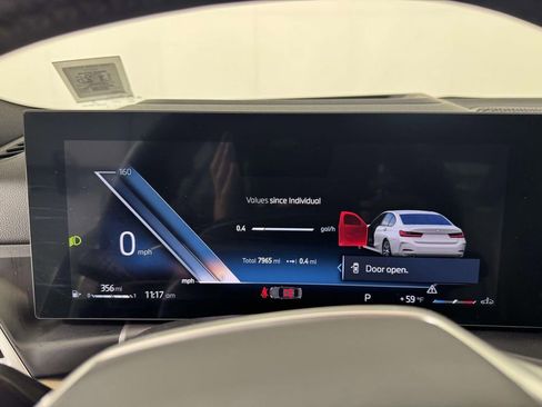 Used 2025 BMW 330i xDrive 330i xDrive w/ Premium Package image 3