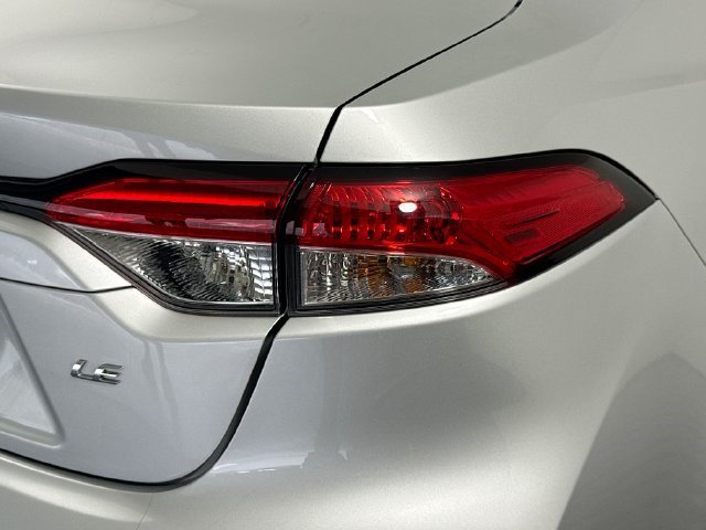 Used 2024 Toyota Corolla LE FWD image 32