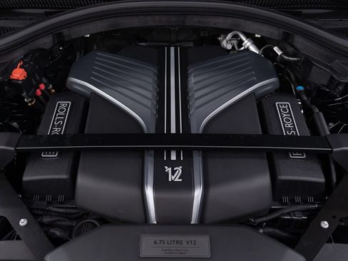 Certified 2026 Rolls-Royce Cullinan Black Badge AWD/4WD image 54