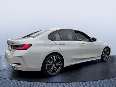 Certified 2023 BMW 330i xDrive Sedan w/ Parking Assistance Package AWD/4WD image 6