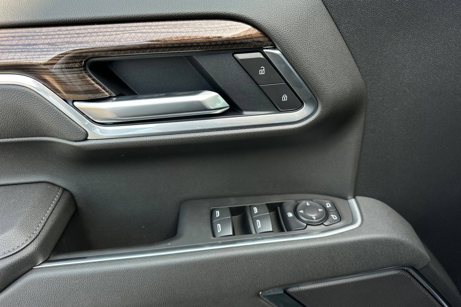 New 2026 Chevrolet Silverado 1500 LT RWD image 11