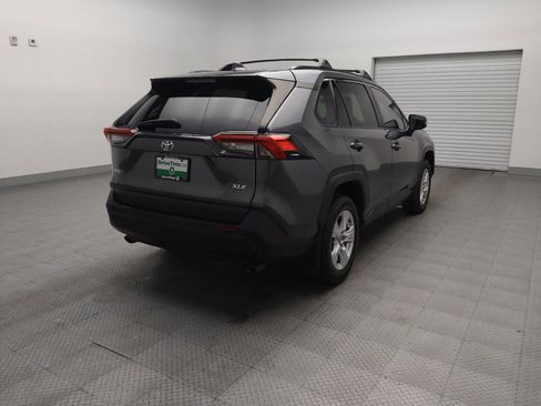 Used 2021 Toyota RAV4 XLE image 9