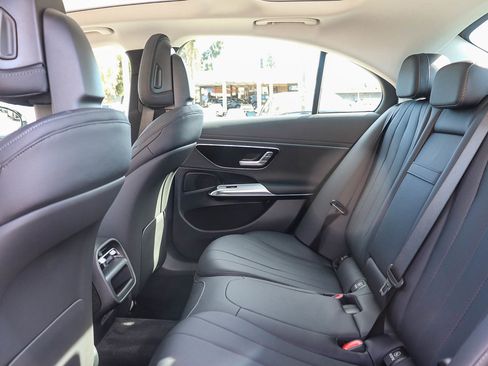 New 2025 Mercedes-Benz E 350 4MATIC Sedan image 16