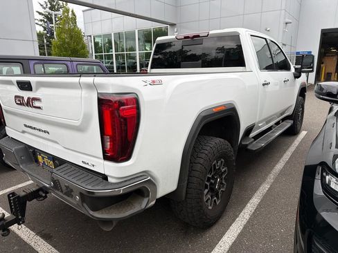 Used 2023 GMC Sierra 3500 SLT w/ SLT Premium Package AWD/4WD image 16