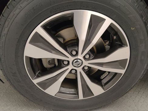 Used 2019 Nissan Murano SV w/ Premium Package image 31