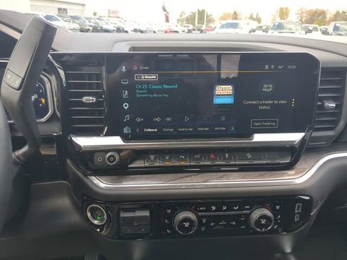 Used 2026 Chevrolet Silverado 2500 LTZ w/ LTZ Plus Package AWD/4WD image 18
