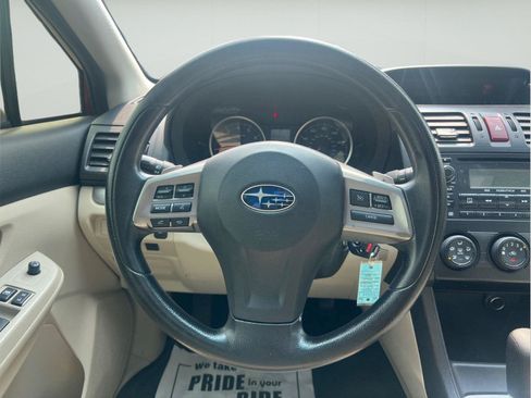 Used 2014 Subaru Crosstrek 2.0i Premium w/ Moonroof Package AWD/4WD image 16